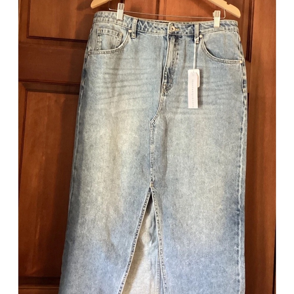 Sanctuary Women's Midi Light Blue Denim Skirt. Sz 12. New with tags.